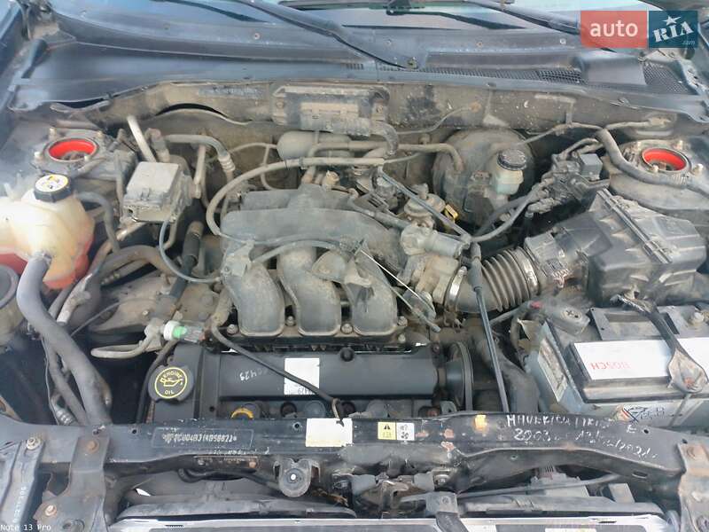 Внедорожник / Кроссовер Ford Escape 2002 в Кременце