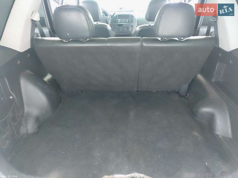 Внедорожник / Кроссовер Ford Escape 2002 в Кременце