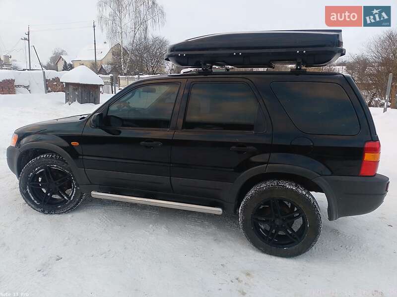 Внедорожник / Кроссовер Ford Escape 2002 в Кременце