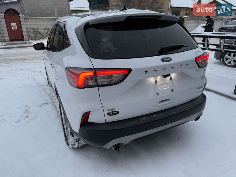 Внедорожник / Кроссовер Ford Escape 2020 в Черкассах