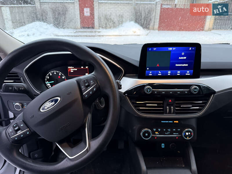 Внедорожник / Кроссовер Ford Escape 2020 в Черкассах