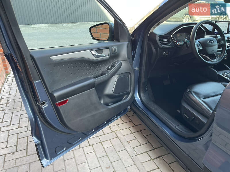 Внедорожник / Кроссовер Ford Escape 2020 в Кременчуге