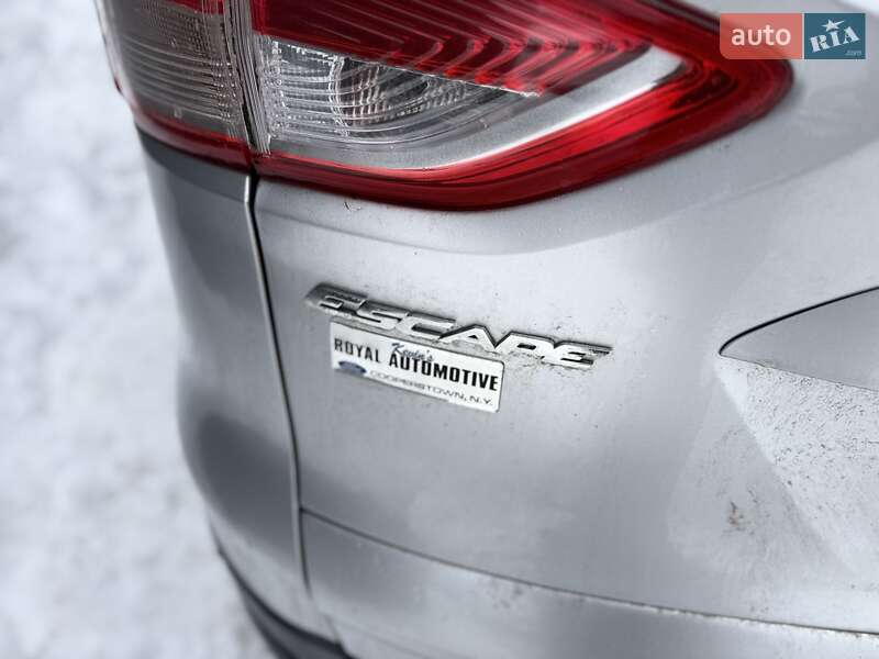 Позашляховик / Кросовер Ford Escape 2016 в Львові