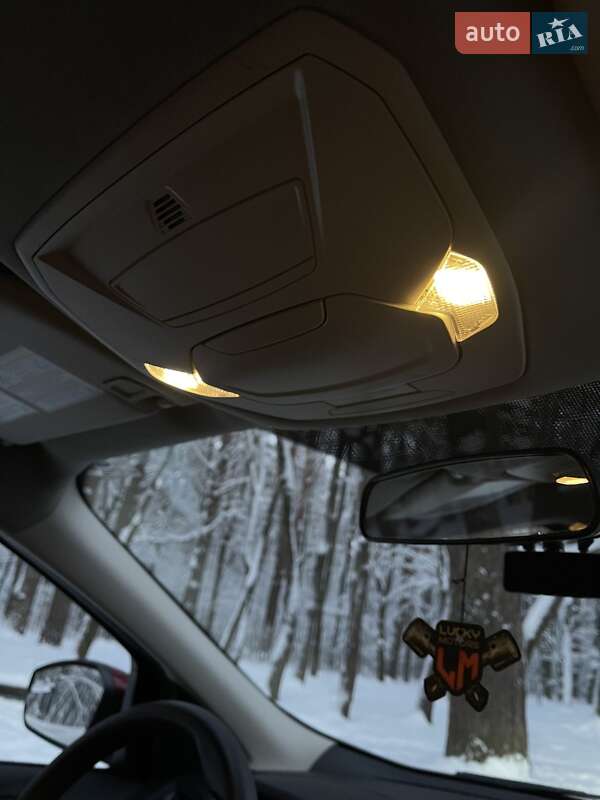 Внедорожник / Кроссовер Ford Escape 2016 в Чернигове