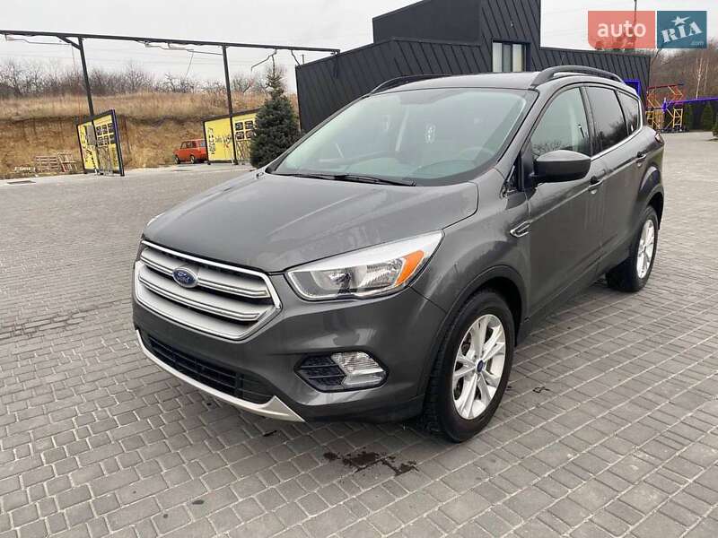Позашляховик / Кросовер Ford Escape 2018 в Львові