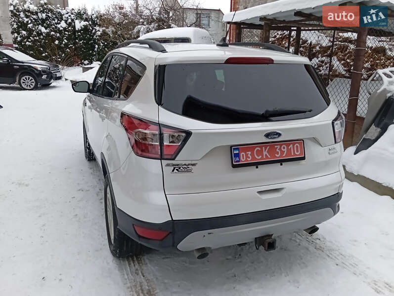 Позашляховик / Кросовер Ford Escape 2018 в Львові