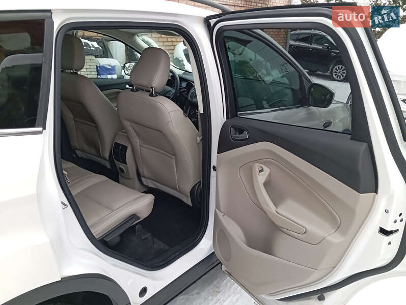 Позашляховик / Кросовер Ford Escape 2018 в Львові