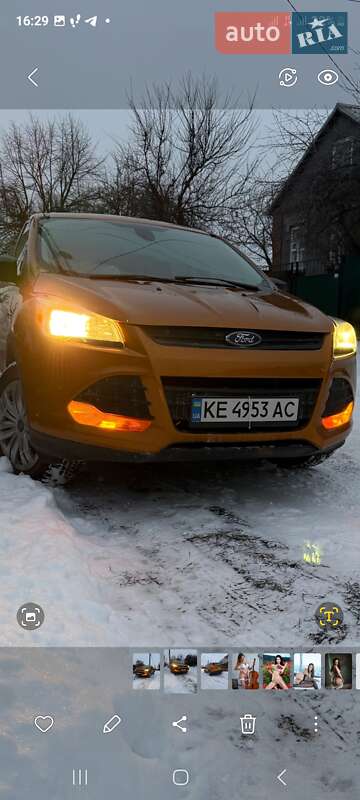 Позашляховик / Кросовер Ford Escape 2016 в Кривому Розі