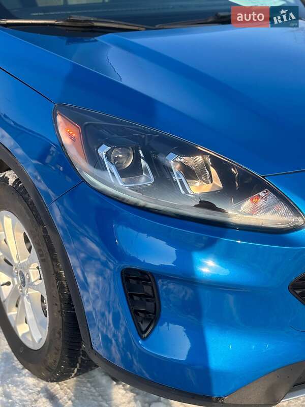 Позашляховик / Кросовер Ford Escape 2019 в Стрию