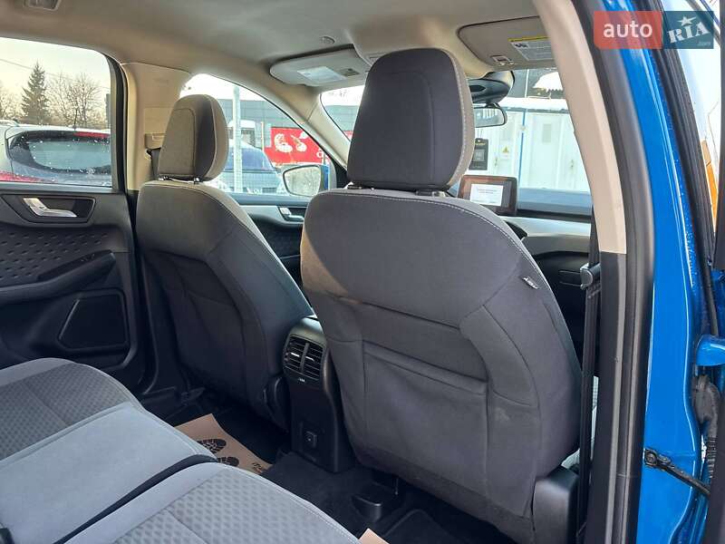 Позашляховик / Кросовер Ford Escape 2019 в Стрию