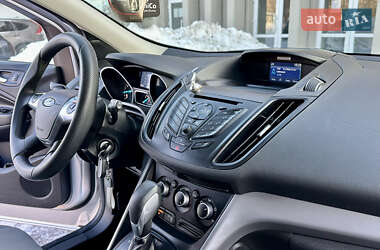 Позашляховик / Кросовер Ford Escape 2015 в Дрогобичі
