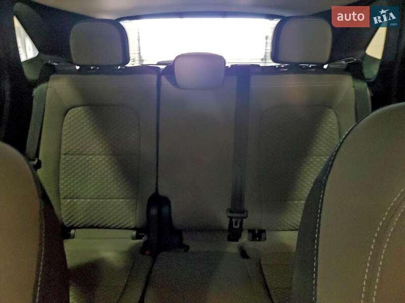 Внедорожник / Кроссовер Ford Escape 2022 в Днепре