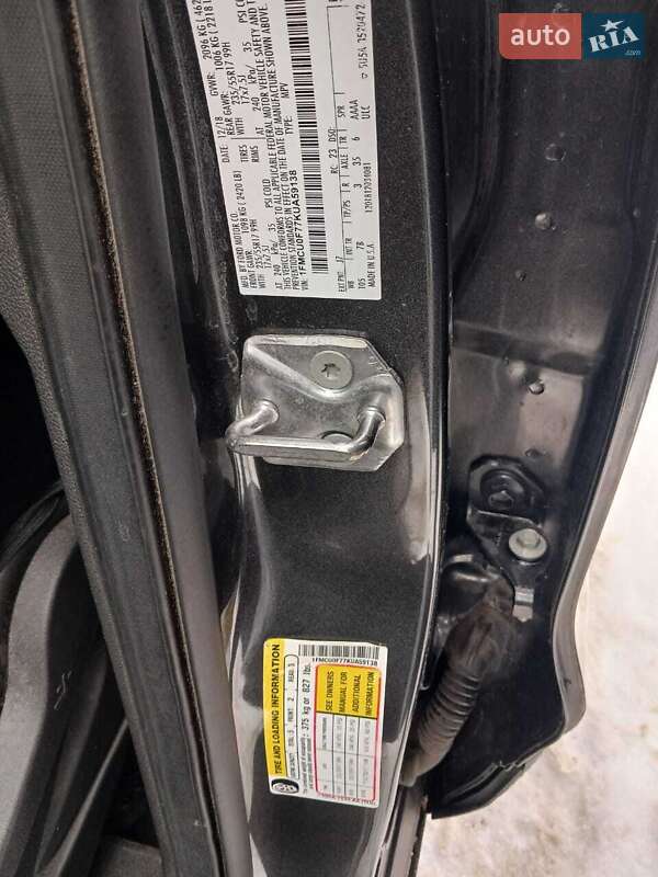 Позашляховик / Кросовер Ford Escape 2018 в Києві фото 14 Позашляховик / Кросовер Ford Escape 2018 в Києві