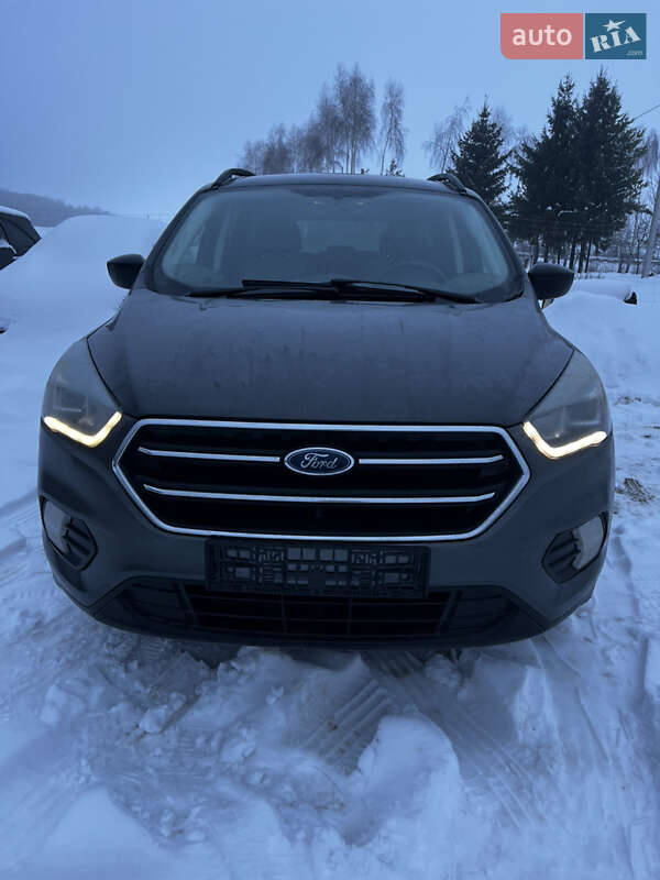 Позашляховик / Кросовер Ford Escape 2017 в Львові