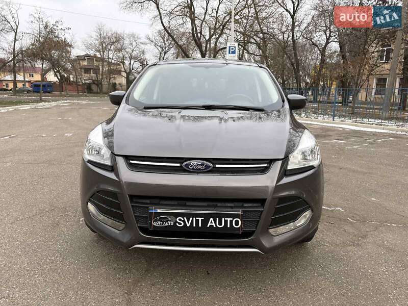 Внедорожник / Кроссовер Ford Escape 2015 в Николаеве