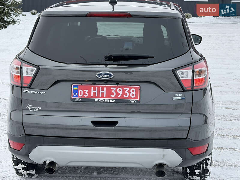Позашляховик / Кросовер Ford Escape 2018 в Дубні