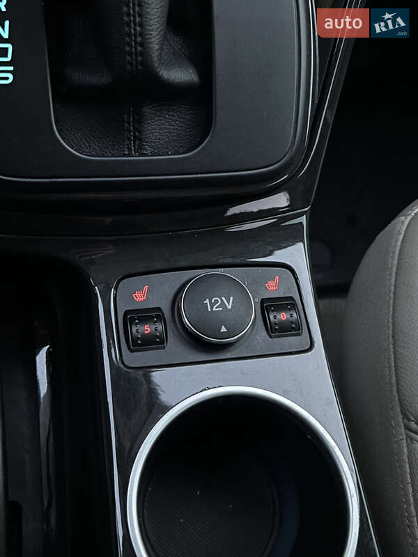 Внедорожник / Кроссовер Ford Escape 2016 в Сарнах