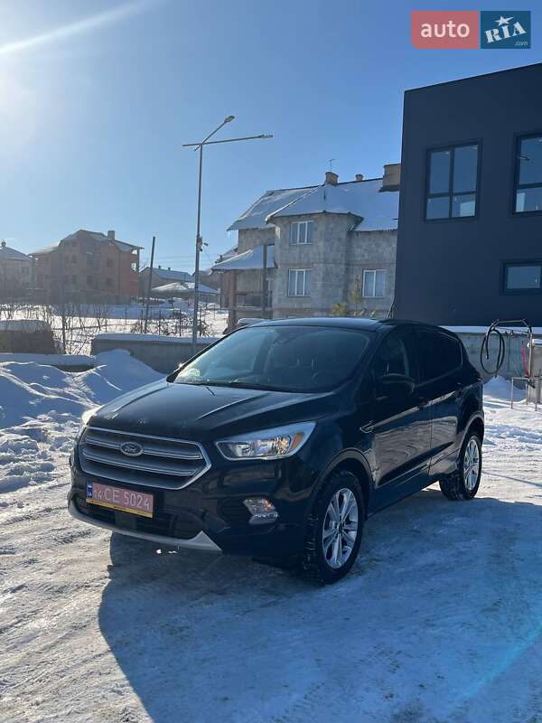 Позашляховик / Кросовер Ford Escape 2019 в Львові