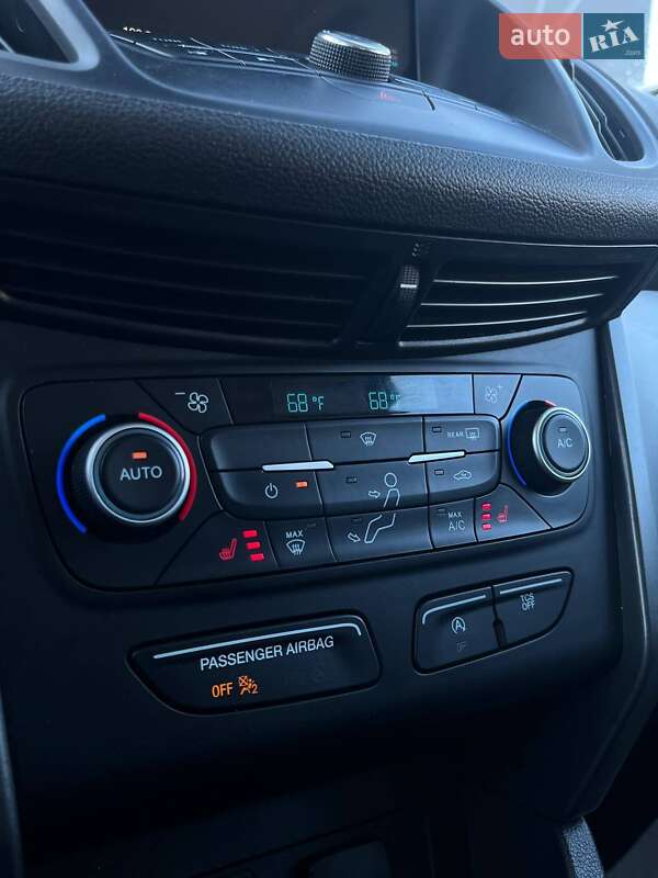 Позашляховик / Кросовер Ford Escape 2019 в Львові