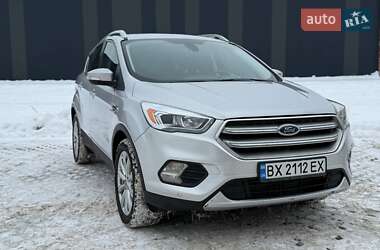 Внедорожник / Кроссовер Ford Escape 2018 в Хмельницком