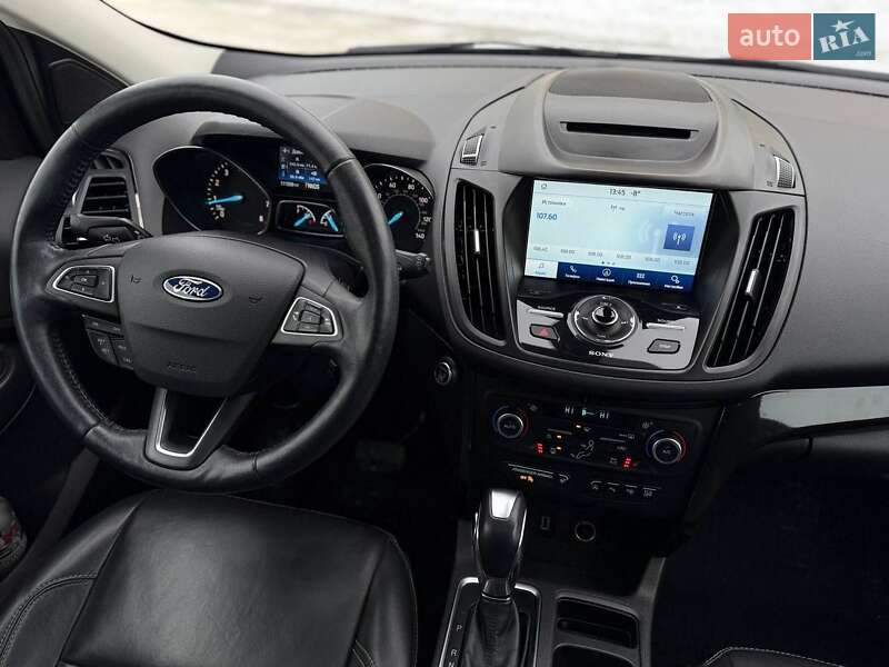 Внедорожник / Кроссовер Ford Escape 2018 в Хмельницком