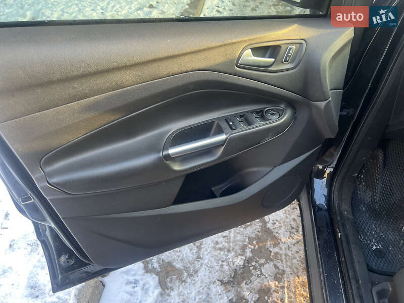 Внедорожник / Кроссовер Ford Escape 2012 в Кременчуге