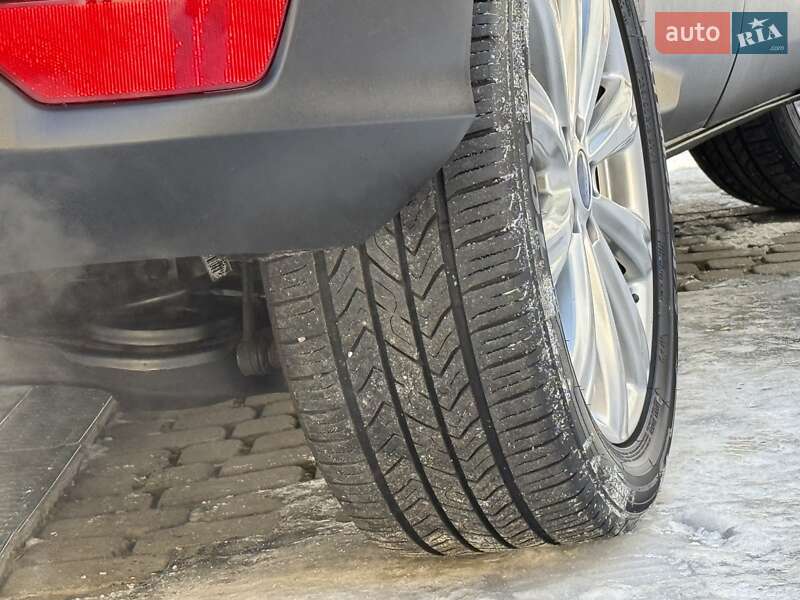 Позашляховик / Кросовер Ford Escape 2019 в Дрогобичі