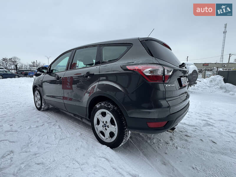 Внедорожник / Кроссовер Ford Escape 2016 в Остроге фото 15 Внедорожник / Кроссовер Ford Escape 2016 в Остроге