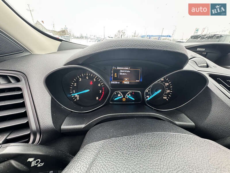 Внедорожник / Кроссовер Ford Escape 2016 в Остроге фото 20 Внедорожник / Кроссовер Ford Escape 2016 в Остроге