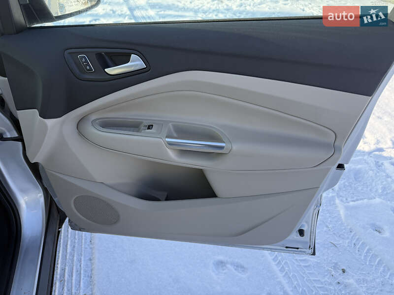 Внедорожник / Кроссовер Ford Escape 2016 в Полтаве фото 35 Внедорожник / Кроссовер Ford Escape 2016 в Полтаве