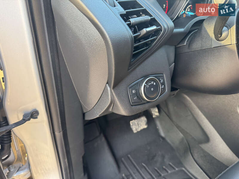 Позашляховик / Кросовер Ford Escape 2019 в Коломиї фото 46 Позашляховик / Кросовер Ford Escape 2019 в Коломиї