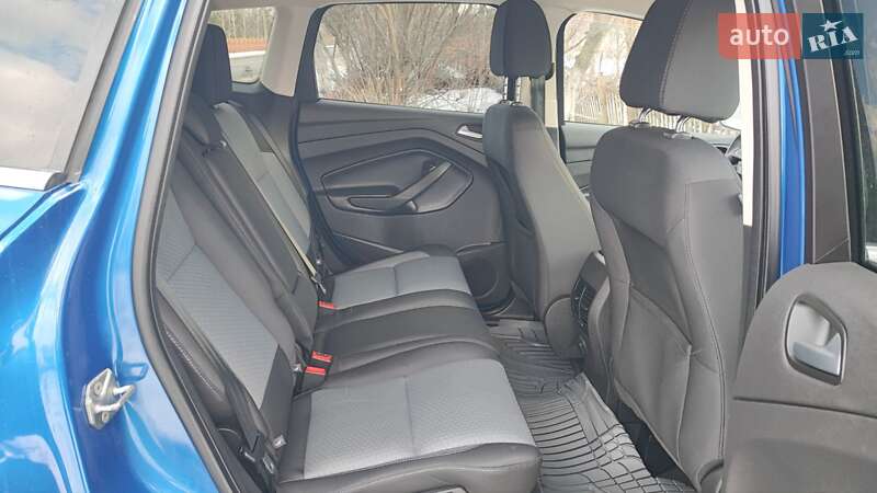 Позашляховик / Кросовер Ford Escape 2017 в Дубні фото 17 Позашляховик / Кросовер Ford Escape 2017 в Дубні