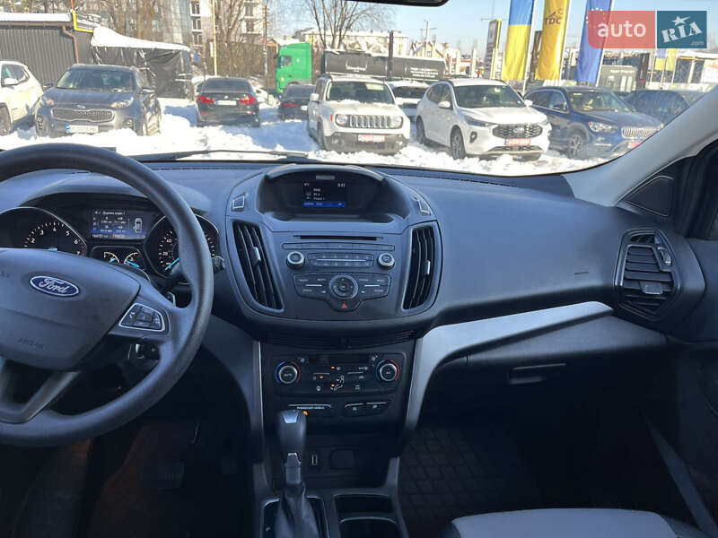 Позашляховик / Кросовер Ford Escape 2017 в Львові