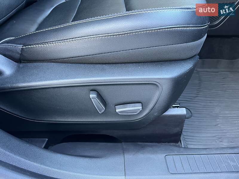 Внедорожник / Кроссовер Ford Escape 2020 в Днепре фото 66 Внедорожник / Кроссовер Ford Escape 2020 в Днепре