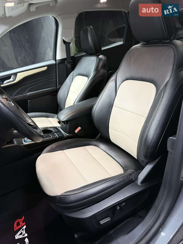 Позашляховик / Кросовер Ford Escape 2022 в Одесі