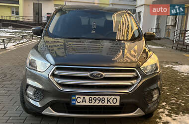 Позашляховик / Кросовер Ford Escape 2016 в Черкасах