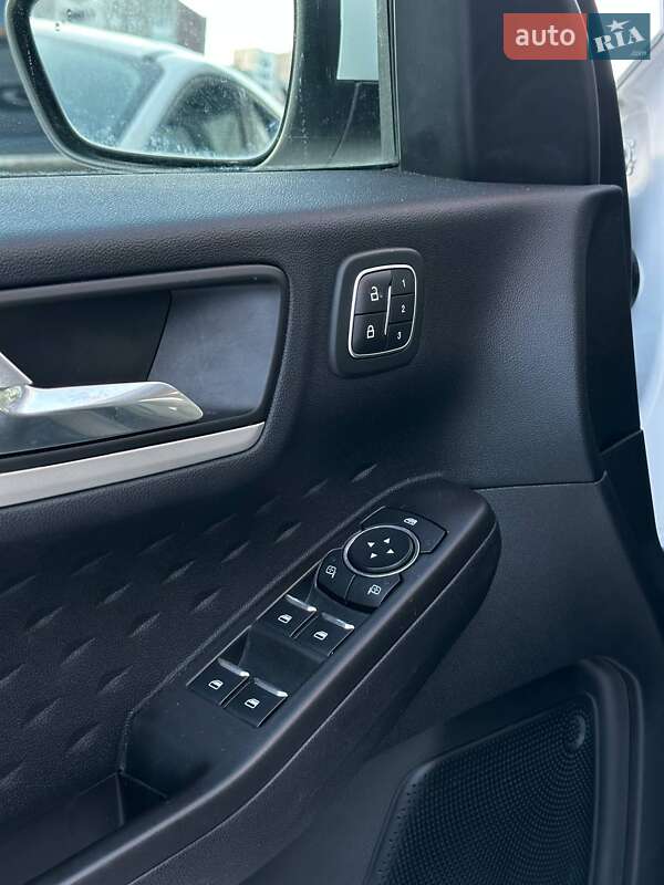 Внедорожник / Кроссовер Ford Escape 2020 в Киеве фото 12 Внедорожник / Кроссовер Ford Escape 2020 в Киеве