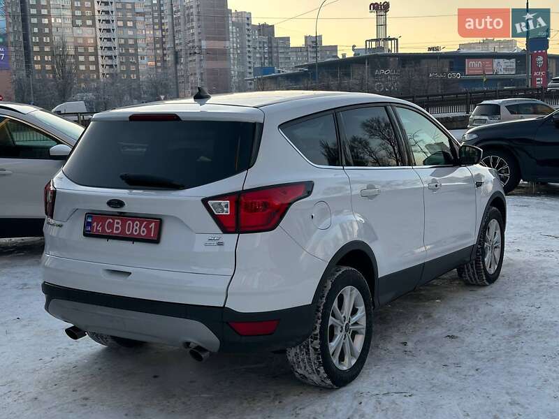 Внедорожник / Кроссовер Ford Escape 2019 в Киеве фото 8 Внедорожник / Кроссовер Ford Escape 2019 в Киеве