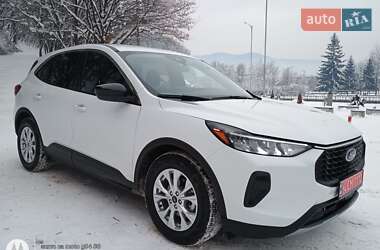 Позашляховик / Кросовер Ford Escape 2023 в Хусті