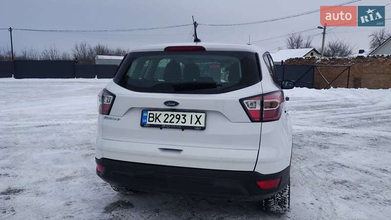 Позашляховик / Кросовер Ford Escape 2017 в Дубні фото 2 Позашляховик / Кросовер Ford Escape 2017 в Дубні