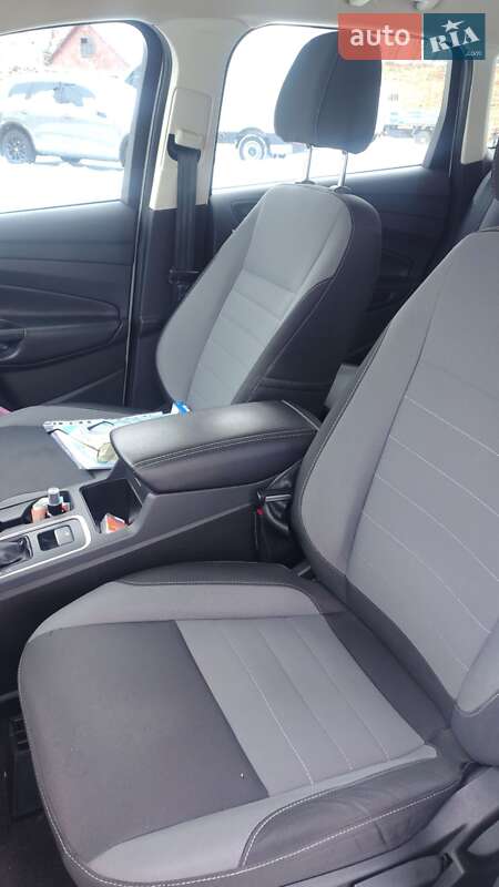 Позашляховик / Кросовер Ford Escape 2017 в Дубні фото 13 Позашляховик / Кросовер Ford Escape 2017 в Дубні