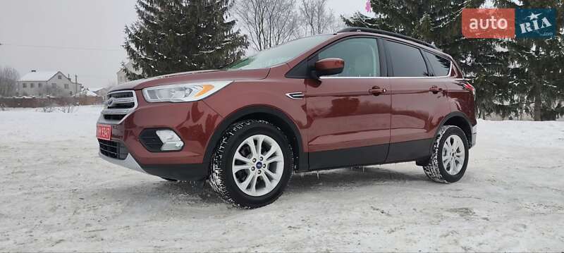 Позашляховик / Кросовер Ford Escape 2018 в Дубні фото 3 Позашляховик / Кросовер Ford Escape 2018 в Дубні