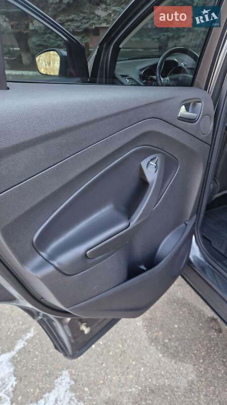 Внедорожник / Кроссовер Ford Escape 2017 в Николаеве фото 26 Внедорожник / Кроссовер Ford Escape 2017 в Николаеве