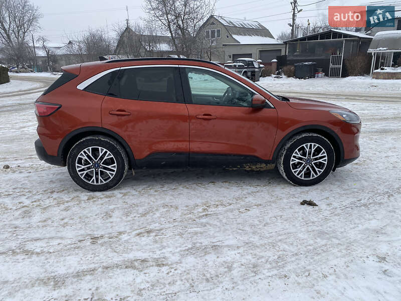 Внедорожник / Кроссовер Ford Escape 2019 в Киеве