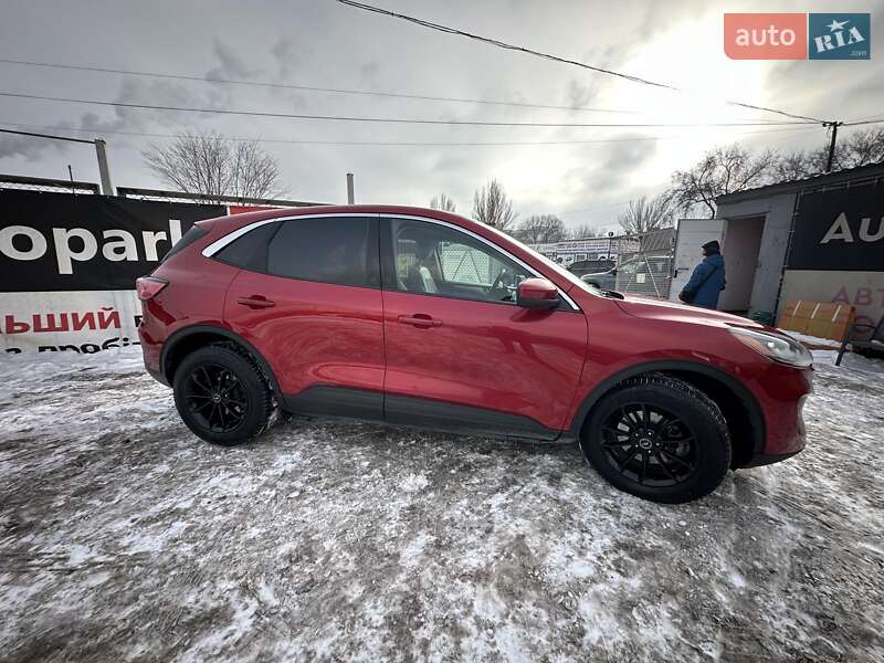 Внедорожник / Кроссовер Ford Escape 2020 в Запорожье
