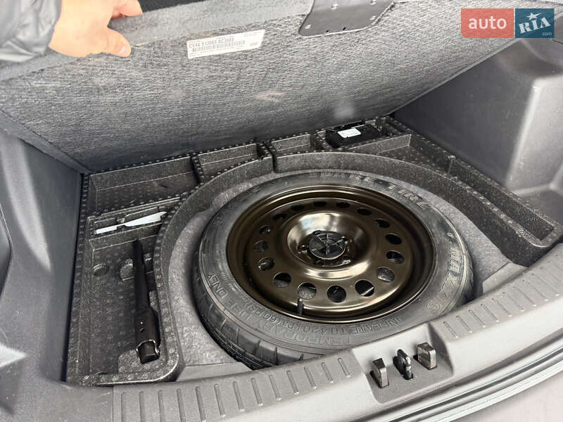 Внедорожник / Кроссовер Ford Escape 2019 в Дубно