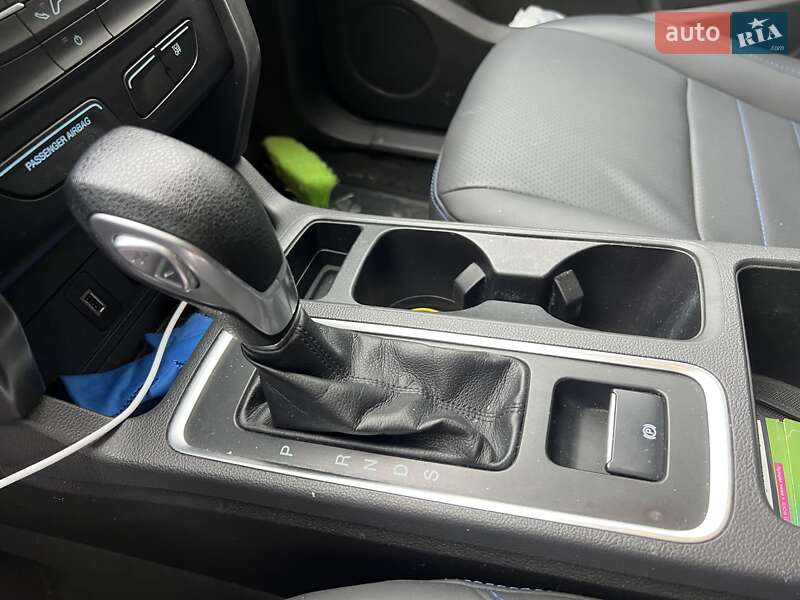 Позашляховик / Кросовер Ford Escape 2017 в Києві