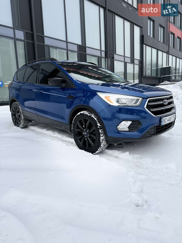 Позашляховик / Кросовер Ford Escape 2018 в Львові