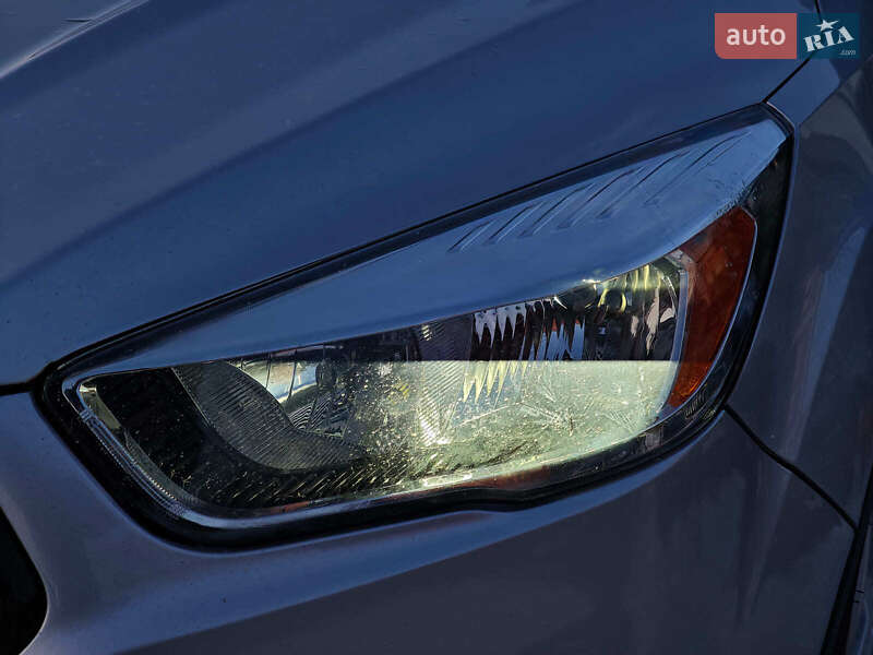 Внедорожник / Кроссовер Ford Escape 2015 в Харькове