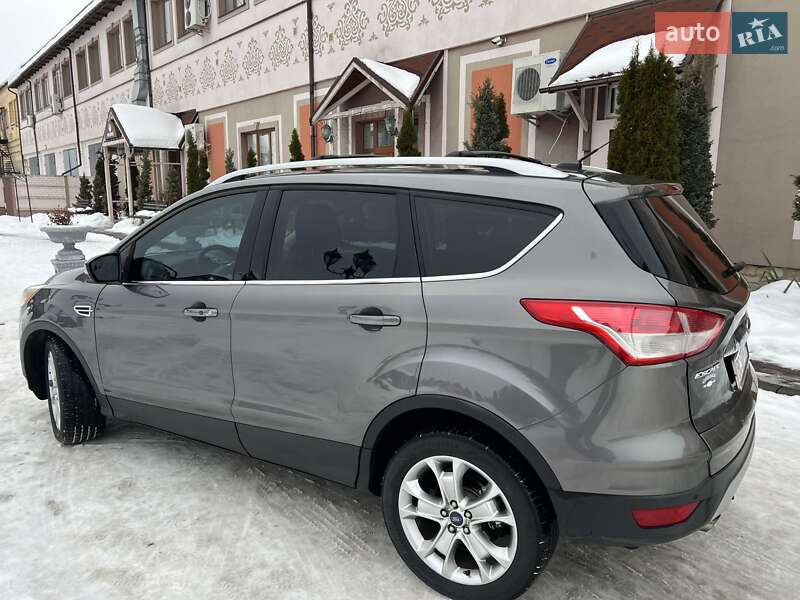 Позашляховик / Кросовер Ford Escape 2013 в Стрию